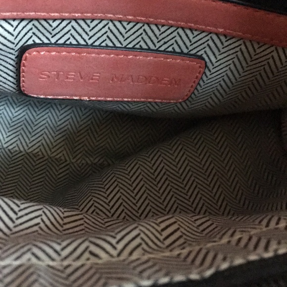 Steve Madden Mid Century Crossbody - Picture 5 of 5